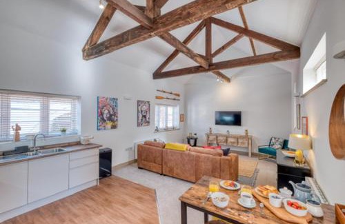 Pontrilas Apartment | Gorgeous 1-bed city apartment, sleeps 4