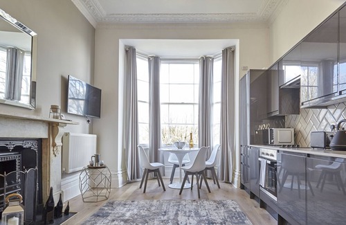 Clifton Apartment | Gorgeous 2 bedroom apartment in City Centre
