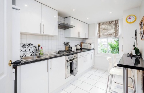 St. Mary's Park Apartment | Gorgeous 2BR Apartment in the heart of Battersea
