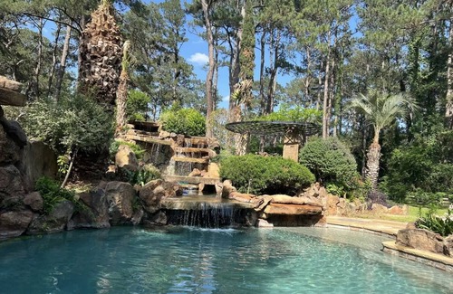 Cypress House | Gorgeous 5-bedroom country house in Cypress, Houston with Outdoor pool and SPA