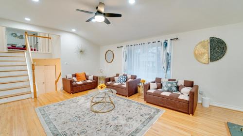 Oxon Hill House | Gorgeous 5BR & 3BA Spacious Home 2 minutes from MGM