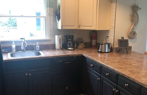 Severna Park House | Gorgeous Annapolis Area Waterfront Home!