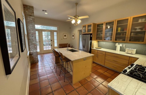 Audubon House | Gorgeous Audubon Park Home Ideal for Mardi Gras!