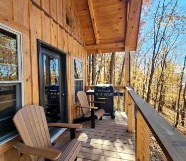 Scio House | Gorgeous Cabin Great for Family Getaways in Ohio