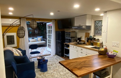 Alta Mesa Apartment | Gorgeous Garden Apartment - Private Near All