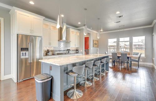 Granbury House | Gorgeous Granbury Lake House with Hot Tub and Dock!