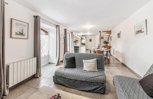 Saint-Meloir-des-Ondes House | Gorgeous Home In Saint-Méloir-Des-Ondes