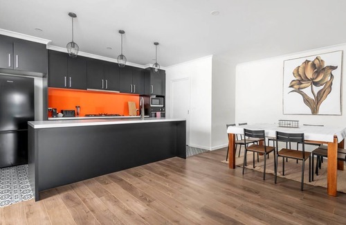 Hawker Apartment | Gorgeous Hawker Townhouse