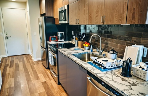 Pico-Union House | Gorgeous Hollywood studio