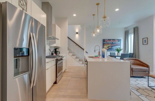 Hope Gardens House | Gorgeous Home 2mi to Nashville's Honky Tonks