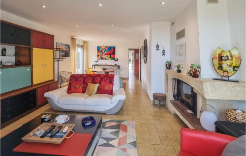 Saint-Denis-d'Oleron House | Gorgeous Home In Saint-Denis-D'oléron