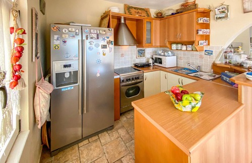 Lavreotiki House | Gorgeous home in Vrompousi Keratea