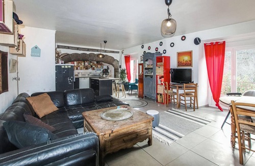 Barnas House | Gorgeous home in Barnas