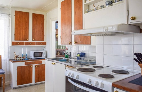 Burseryd House | Gorgeous home in Burseryd with kitchen