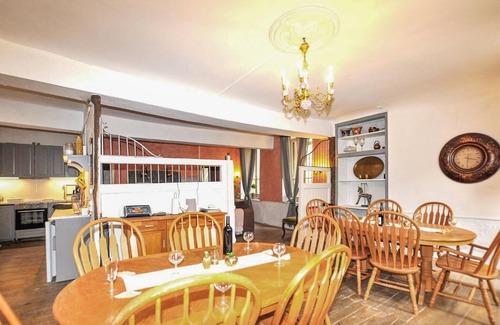 Chalabre House | Gorgeous home in Chalabre with WiFi