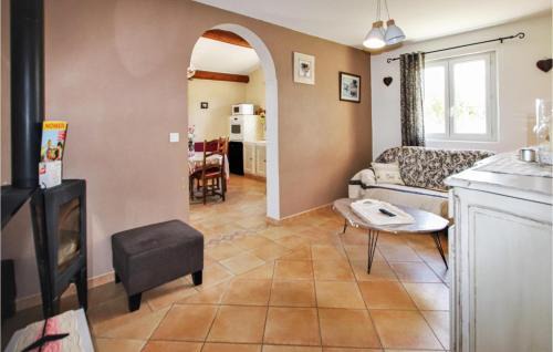 Rochefort-du-Gard House | Gorgeous Home In Rochefort Du Gard With Kitchen