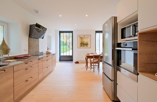Gans House | Gorgeous home in Gans with kitchen