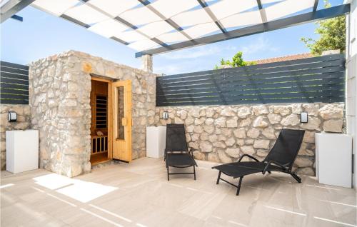 Dubrava House | Gorgeous Home In Janjina With Sauna