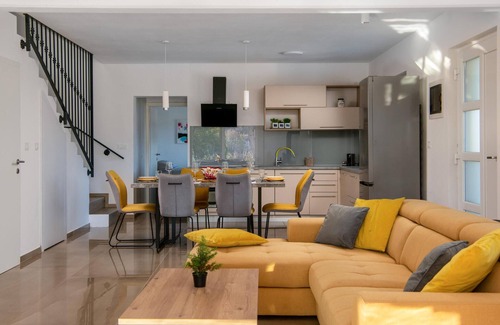 Kapelica House | Gorgeous home in Labin with WiFi