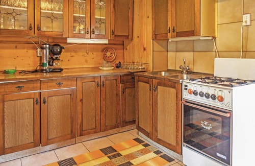 Jaszczurowa House | Gorgeous home in Mucharz with sauna