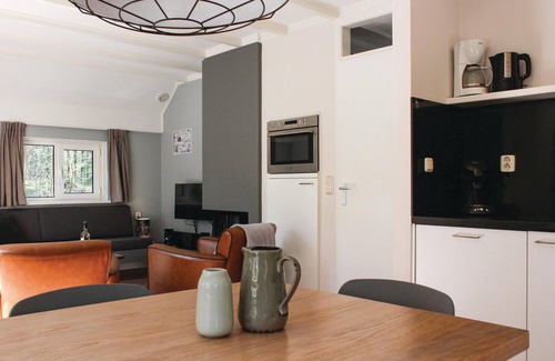 Ommen House | Gorgeous home in Ommen with sauna