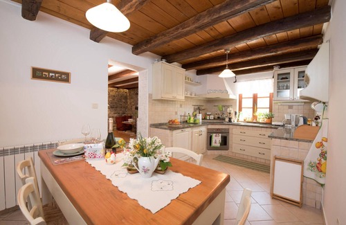 Veli Brgud House | Gorgeous home in Poljane with sauna