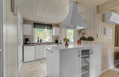 Kongsmark House | Gorgeous home in Rømø with kitchen