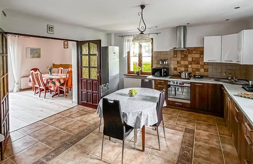 Slawno House | Gorgeous home in Slawno with WiFi