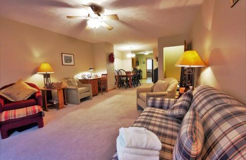 Snowshoe House | Gorgeous House for Ski Retreat or Mountain Vacations