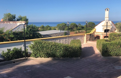 Maruggio Villa | Gorgeous villa with sea view