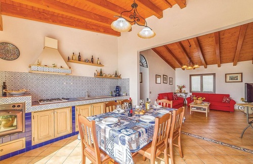 Sambuca di Sicilia House | Gorgeous home in Sambuca di Sicilia AG