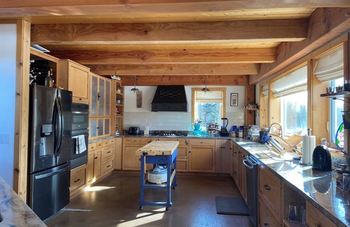 Anchor Point House | Gorgeous large 2-bdrm w'mtn views, lg yard, fire pit in delightful Anchor Point