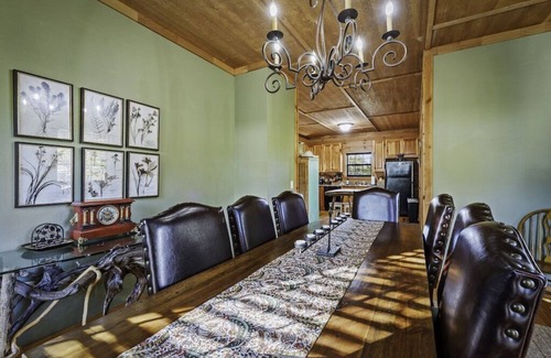 Valley Head Cabin | Gorgeous panoramic mountain views from the hot tub!