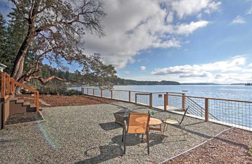 Poulsbo House | Gorgeous Poulsbo Waterfront Home on Liberty Bay!