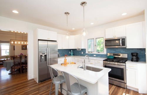 Cambridge House | Gorgeous retreat across from yacht club, the Choptank, and IronMan finish line!