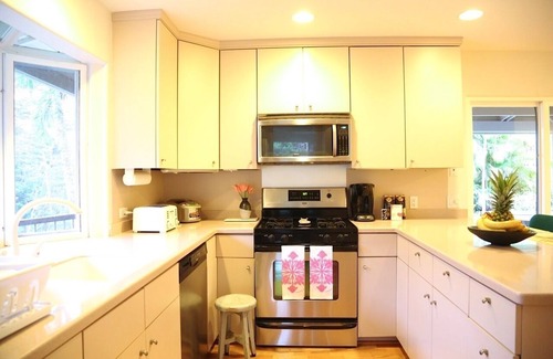 Hilo House | Gorgeous! The Waterfall Retreat At Reed's Island