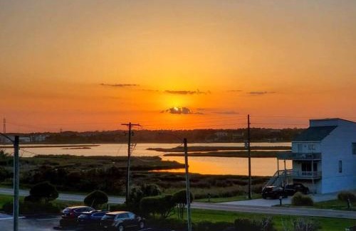 Sneads Ferry Apartment | Gorgeous views, Oceanfront, Pool,The Driftwood!