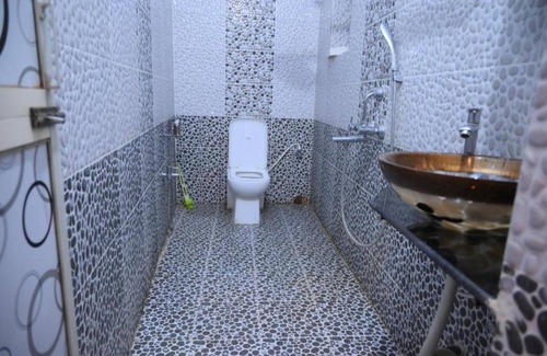 Bhubaneshwar Hotel | Goroomgo Bottoms Up Villa Bhubaneswar