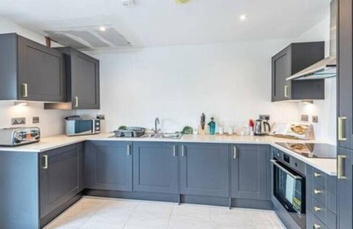 Heswall Apartment | Gospel Heights Top Floor Two Bed