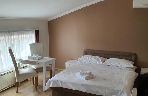 Slovenska Bistrica House | Gostilna s prenočišči Pri Janezu