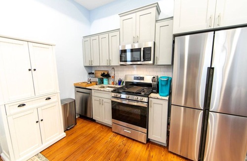 Treme Apartment | Governors Apartment - Historic Getaways
