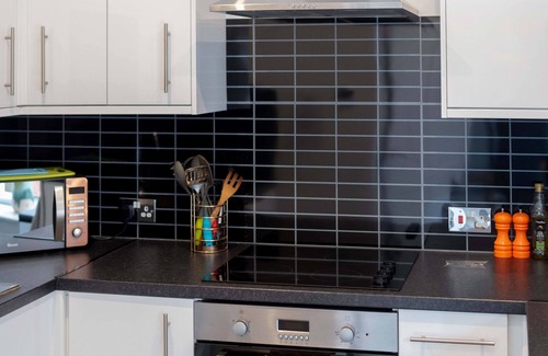 Norwich Apartment | Grade II Listed Flat with Modern Touches Sleeps 2