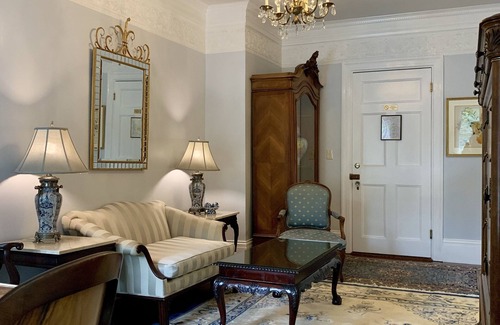 Stevenson Bed & Breakfast | Gramercy Mansion B&B
