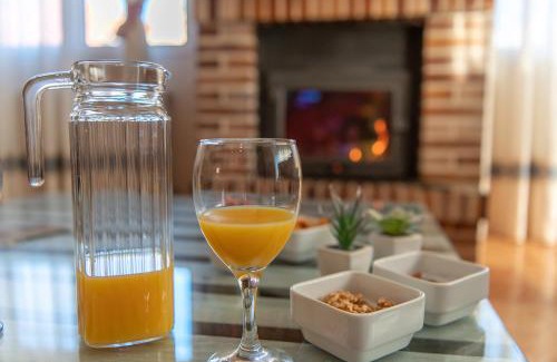 Segovia Apartment | Gran apartamento con chimenea a 55 min de Madrid confort, calidad & wifi free