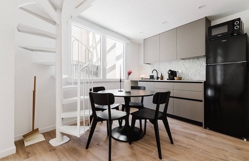 Soternes Apartment | Gran Turia: Premium Apartment with Terrace