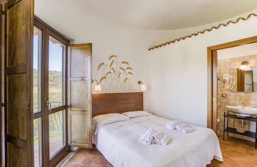 Ceraso Apartment | Granaio Biada In Fattoria Con Piscina, Ceraso, Italy