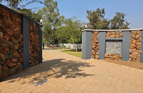 Lusaka Apartment | Grananda Villas # 83E