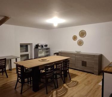 Trevenans Apartment | Grand appartement de 3 chambres moderne et spacieux, entièrement meublé