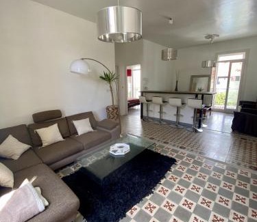 Saint-Martin Apartment | Grand appartement en centre ville avec terrasse