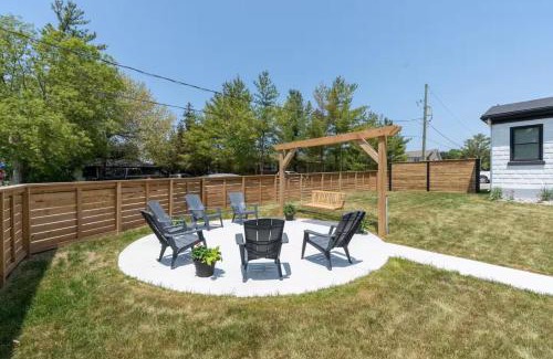Grand Bend House | Grand Bend 5BR Retreat Hot Tub, Fire Pit and BBQ